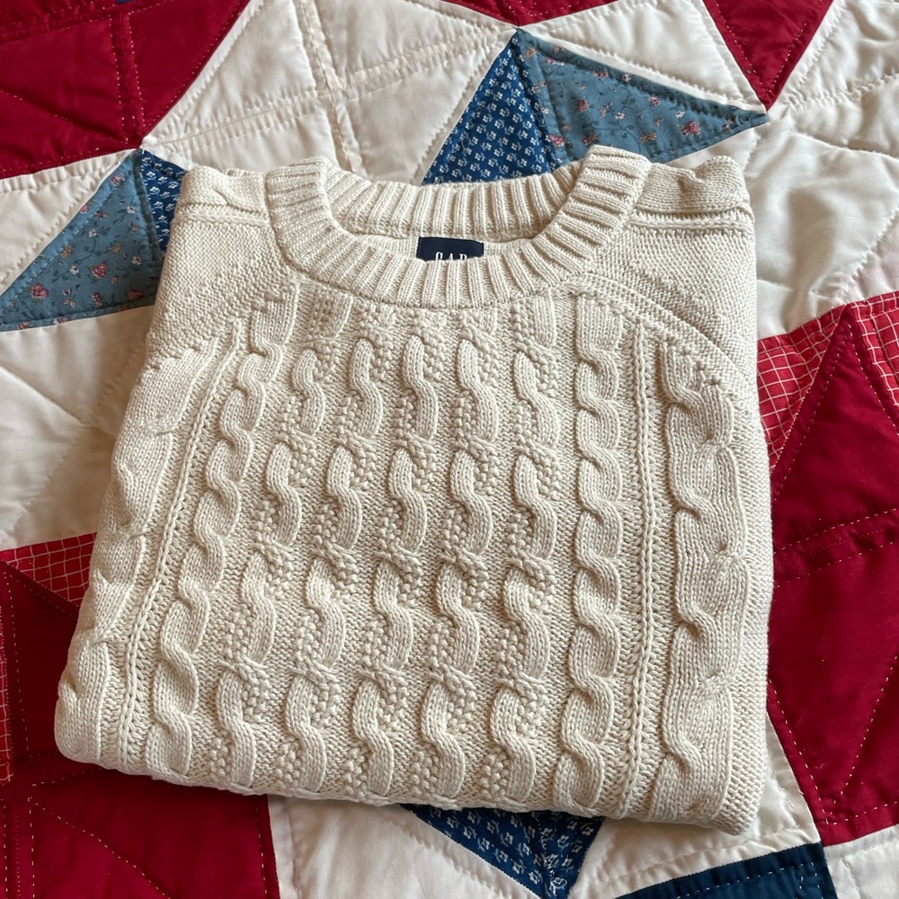 Brand New Gap maternity cotton sweater size L